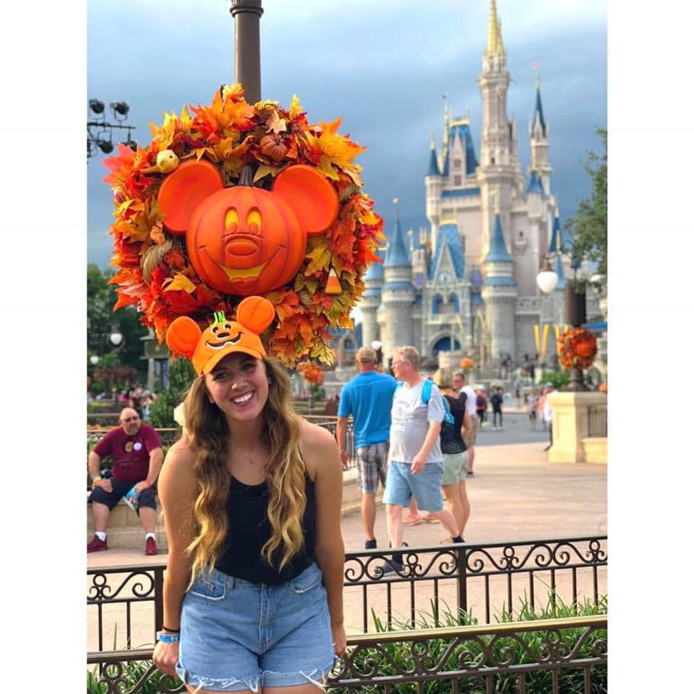 Meet your Posher, Tiara